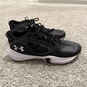 Under Armour Black and White Sneakers